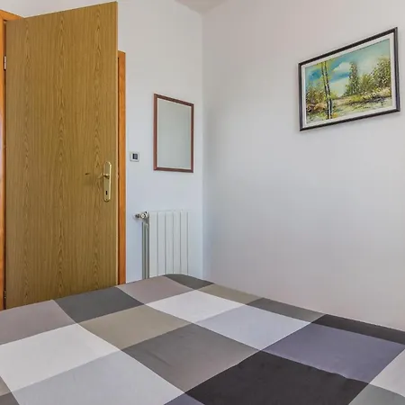 Apartman Cozy In With Wifi